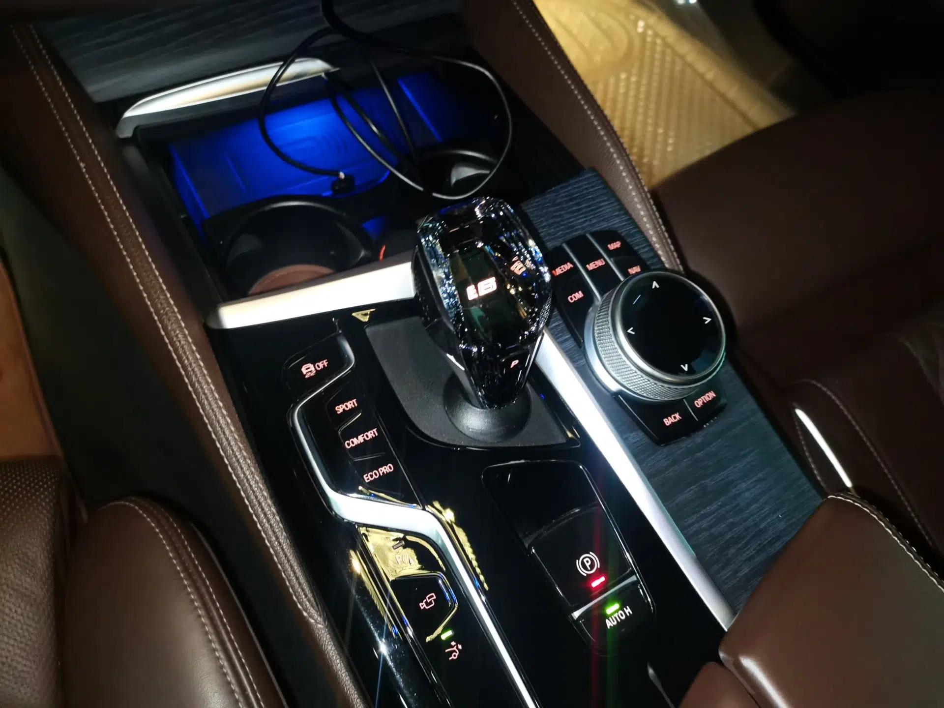 BMW 6 Series GT 2021 630i M Sport Grand Touring Edition — миниатюра 14