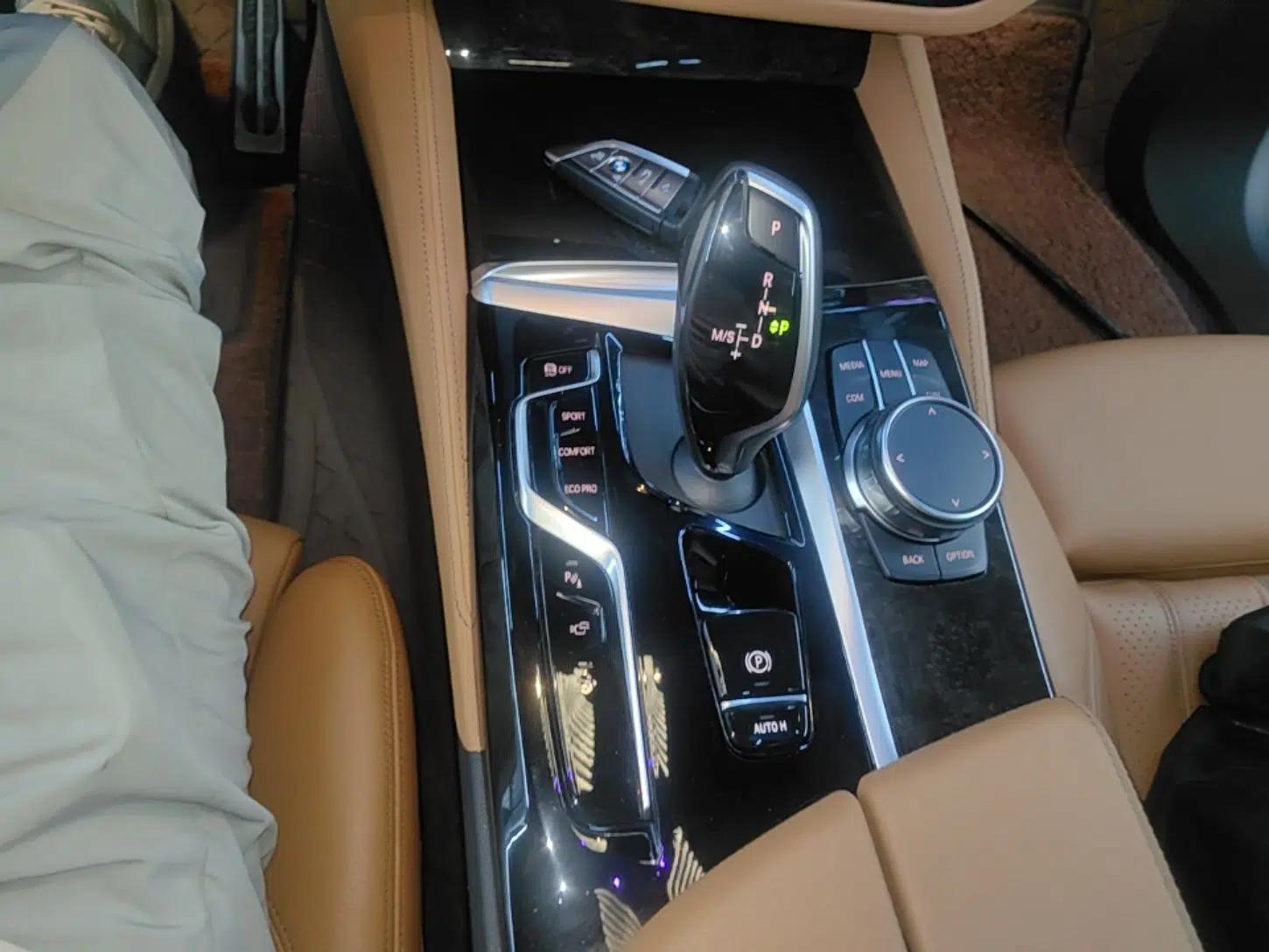 BMW 6 Series GT 2022 630i M Sport Package — миниатюра 16