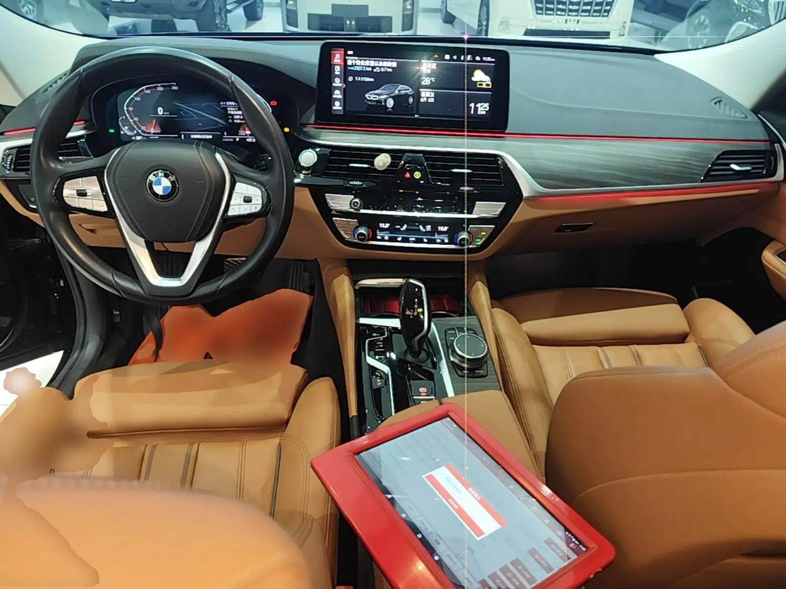 BMW 6 Series GT 2022 630i Luxury Design Package — миниатюра 17