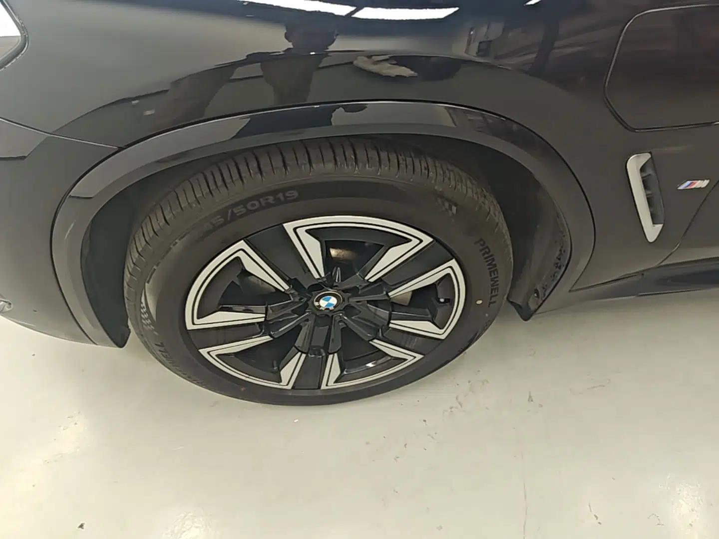 BMW iX3 2022 Leading Model — миниатюра 10