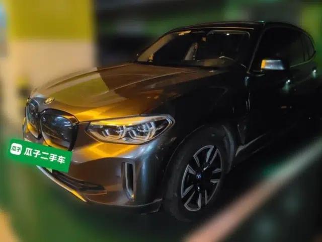 BMW iX3 2021 Updated Leading Edition