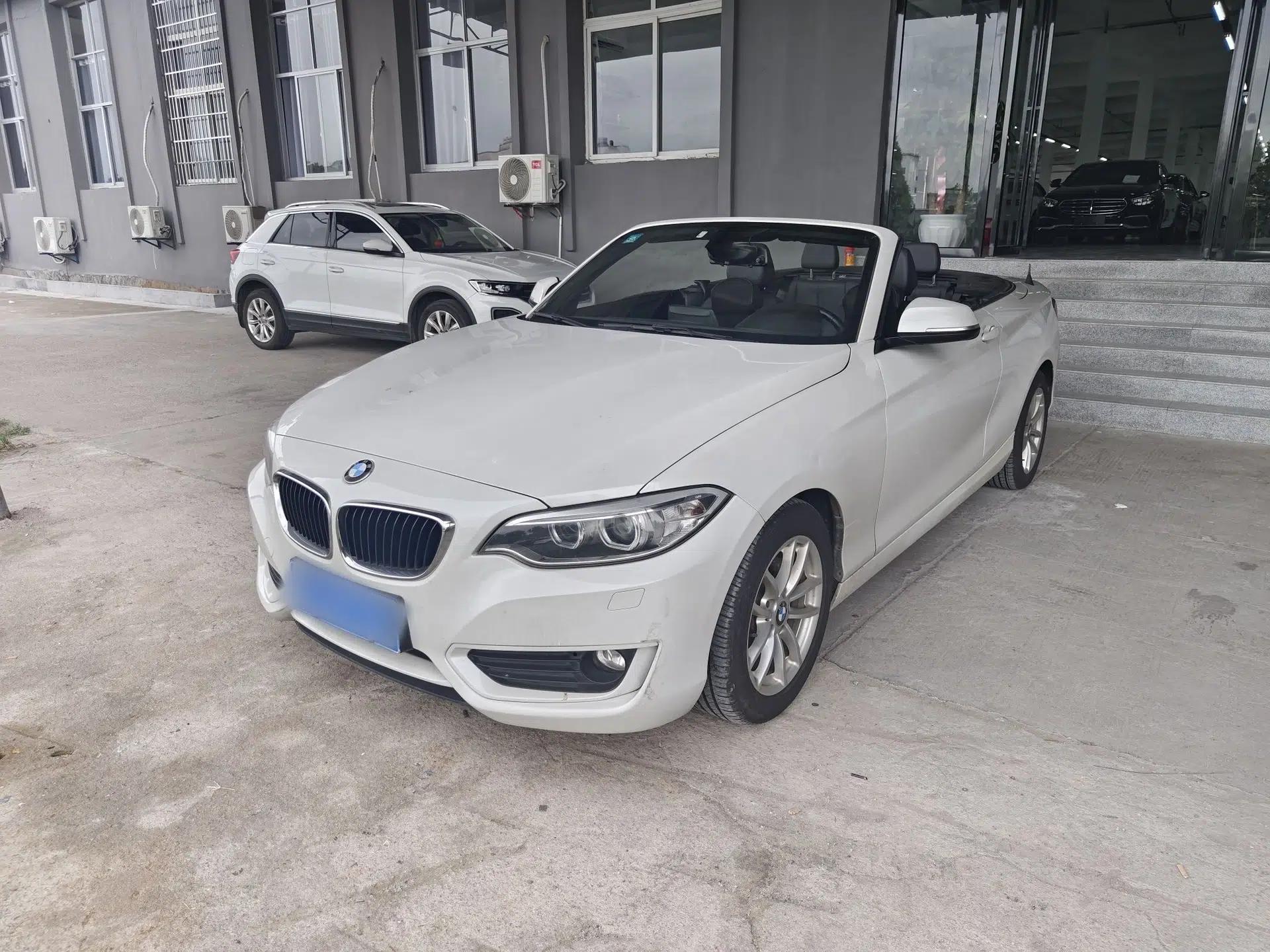 BMW 2 Series 2015 218i Convertible Coupe — миниатюра 1