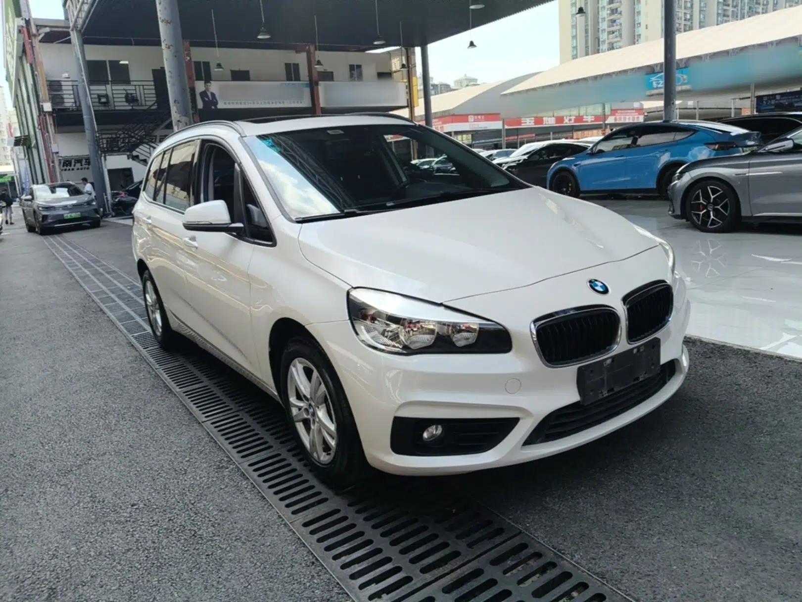 BMW 2 Series Gran Tourer 2015 218i Leading Model — миниатюра 3