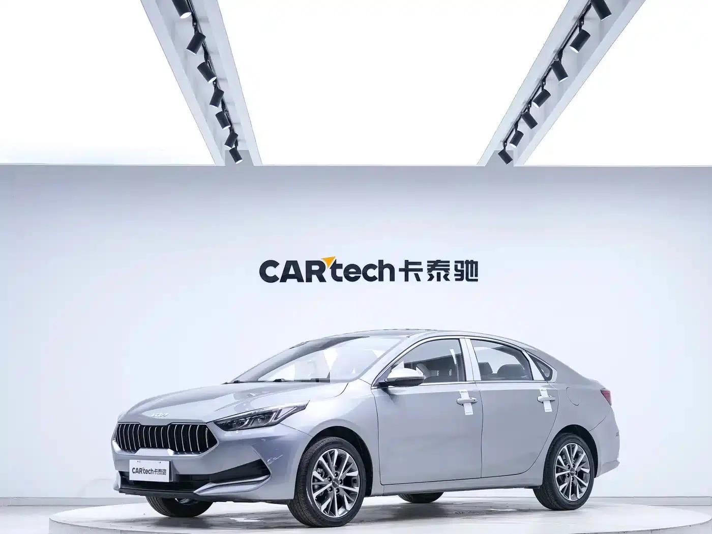 Kia K3 2021 Facelift 1.5L CVT Fashion Edition — миниатюра 1