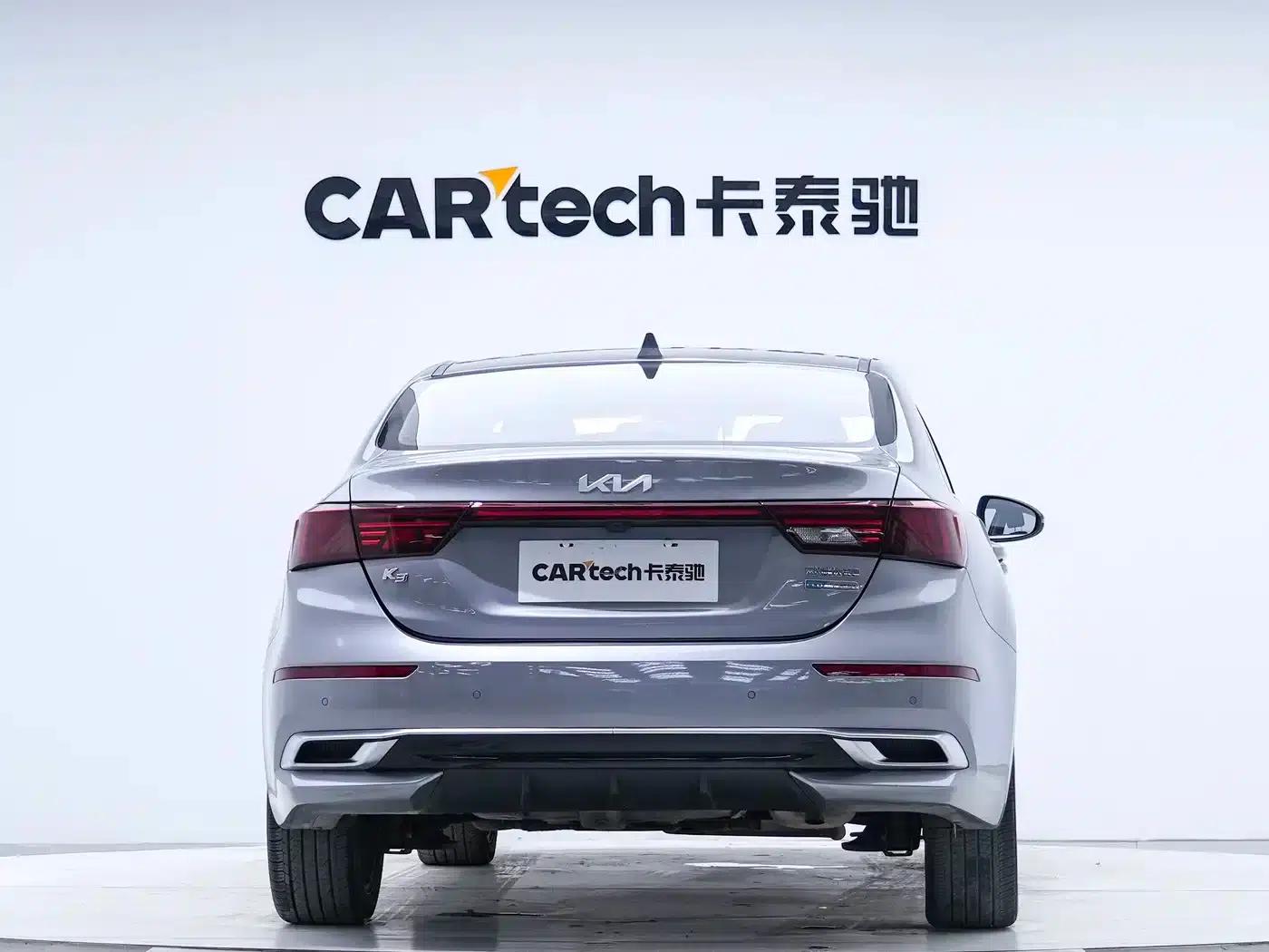 Kia K3 2021 Facelift 1.5L CVT Fashion Edition — миниатюра 4