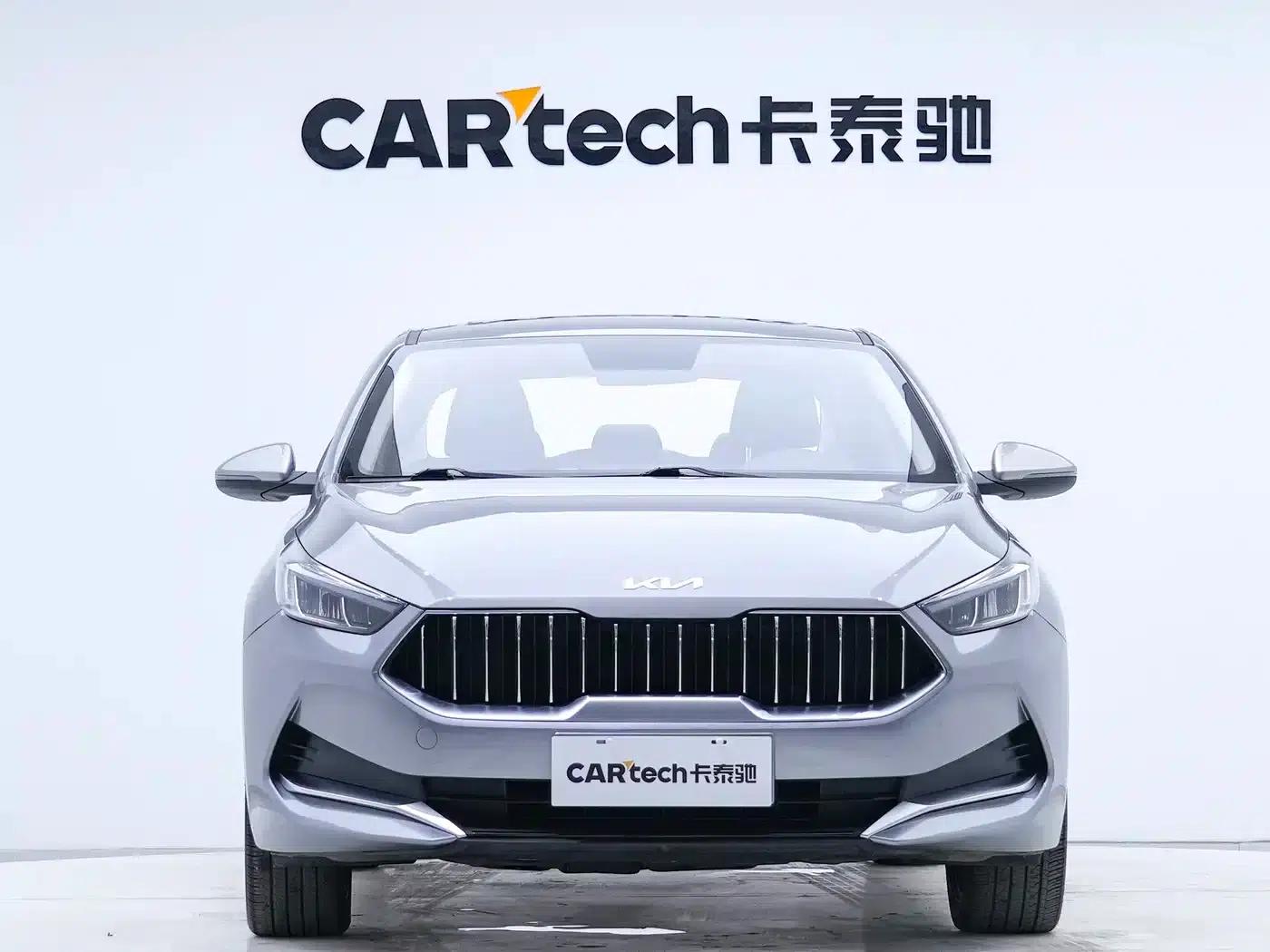 Kia K3 2021 Facelift 1.5L CVT Fashion Edition — миниатюра 5