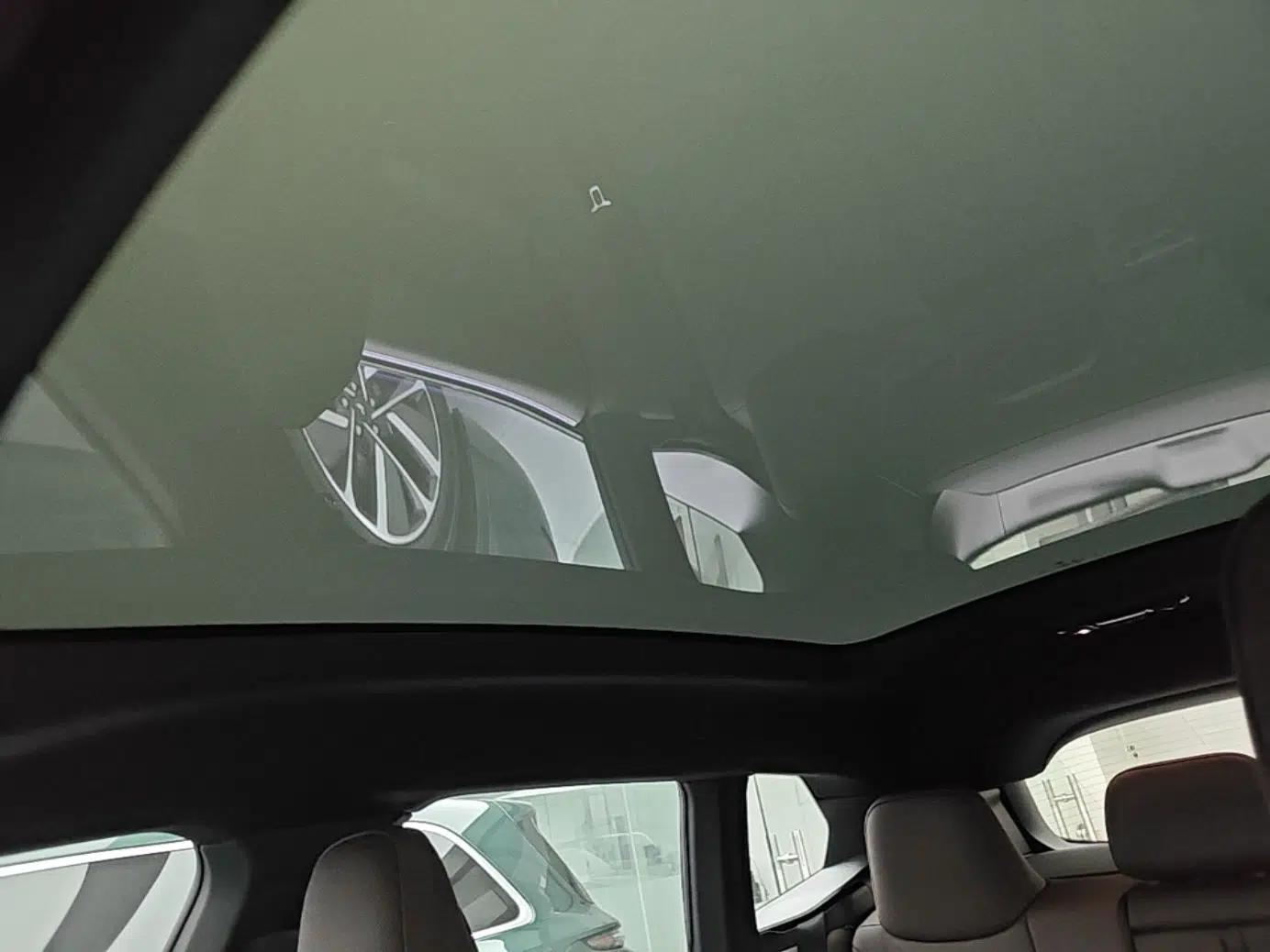 BMW iX 2023 Updated xDrive40 — миниатюра 26