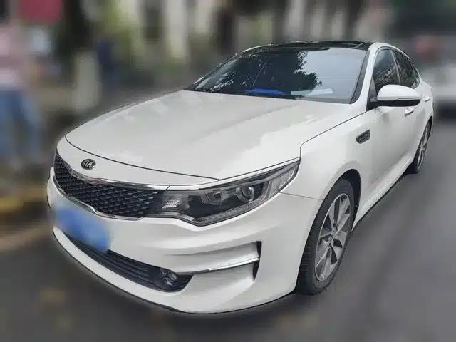 Kia K5 2017 2.0L Automatic 15th Anniversary Special Edition LUX