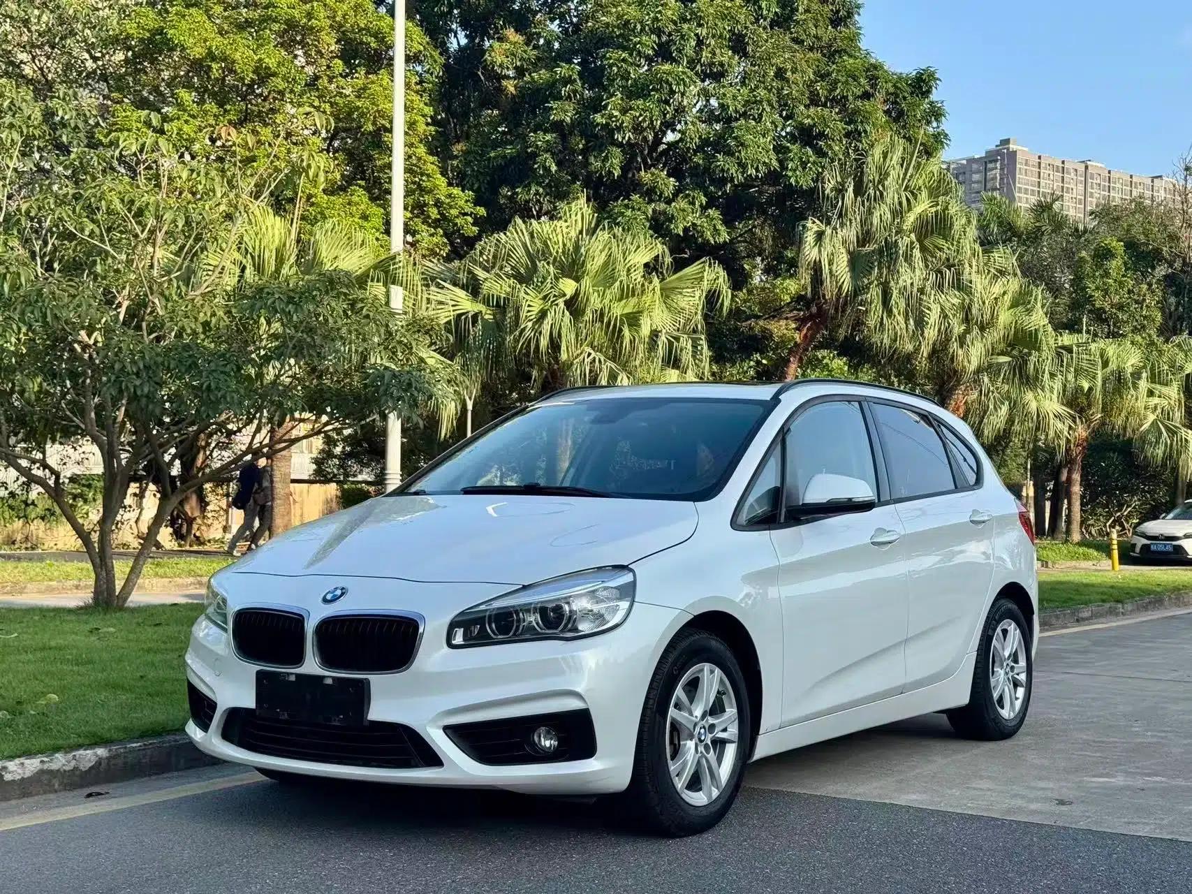 BMW 2 Series Active Tourer 2016 218i Leading Model — миниатюра 1