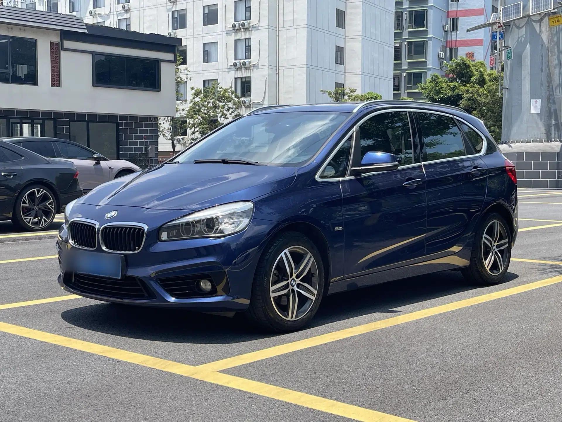 BMW 2 Series Active Tourer 2016 218i Sports Design Package — миниатюра 1