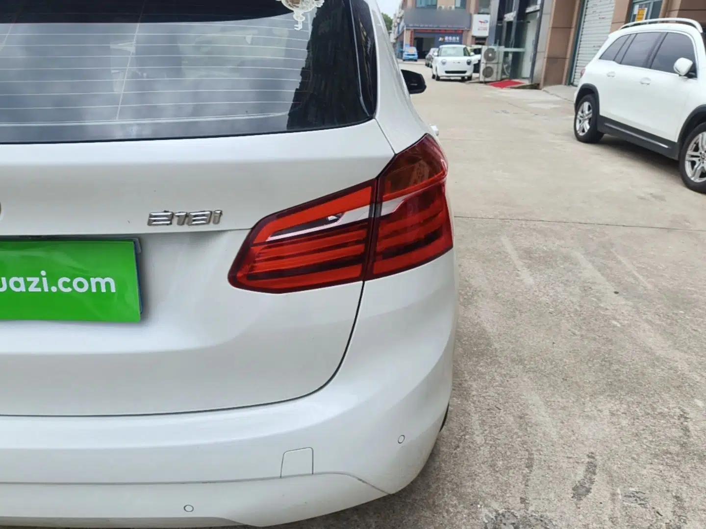 BMW 2 Series Active Tourer 2019 218i Leading Model — миниатюра 9