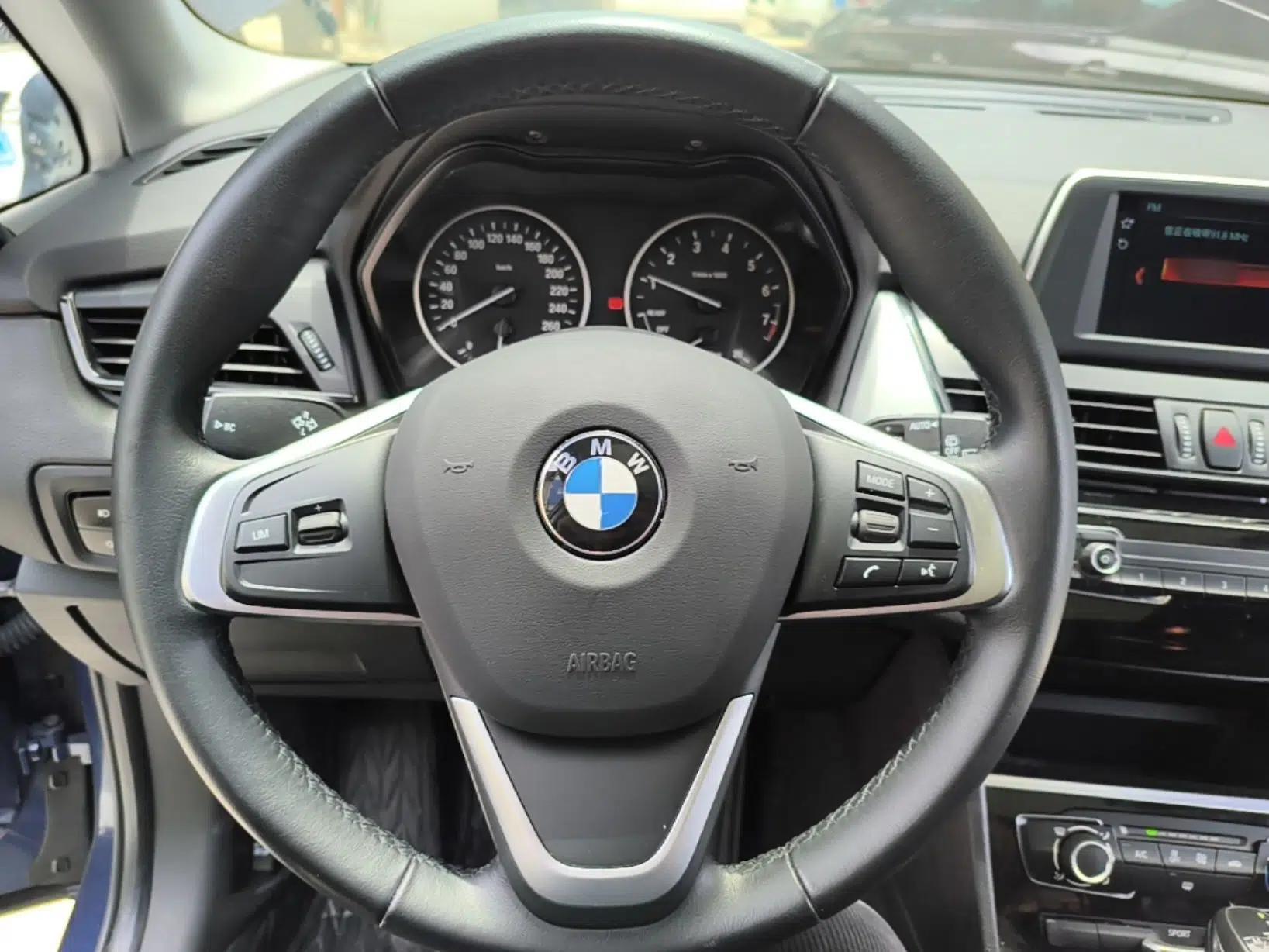 BMW 2 Series Active Tourer 2016 218i Fashion Model — миниатюра 13