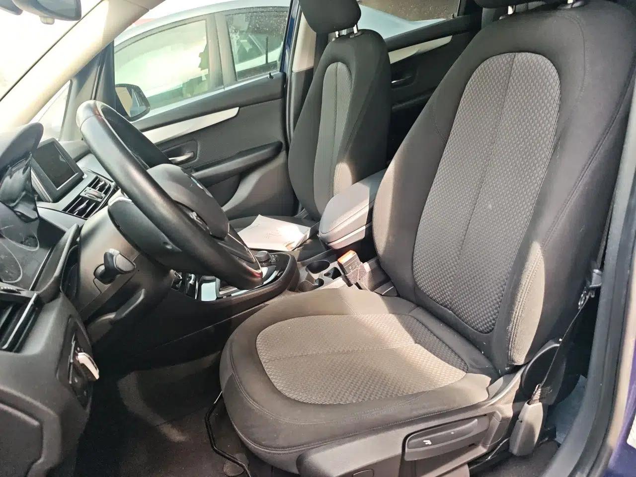 BMW 2 Series Active Tourer 2016 218i Leading Model — миниатюра 15