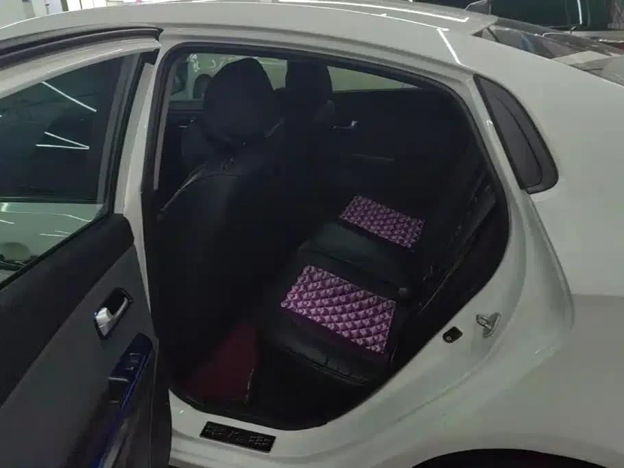 Kia K2 2015 Sedan 1.4L AT GLS — миниатюра 11