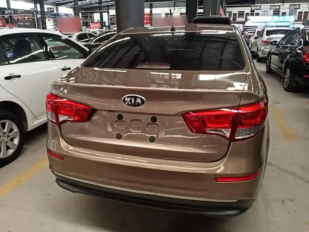 Kia K2 2015 Sedan 1.4L AT GLS — миниатюра 6