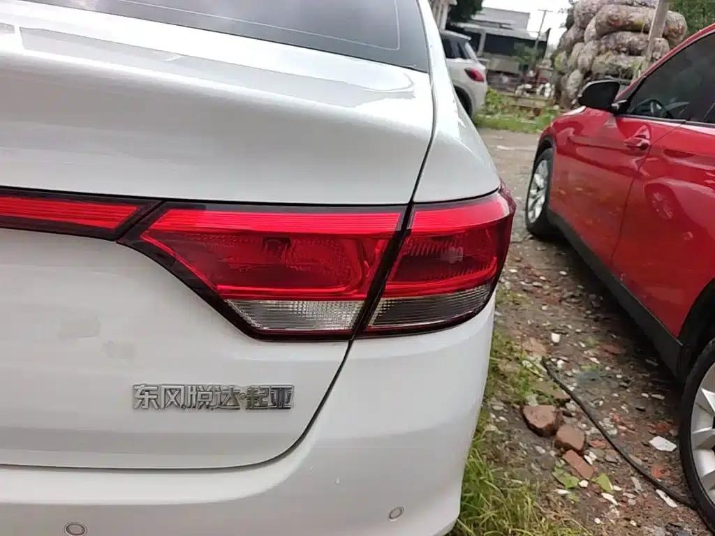 Kia K2 2017 Sedan 1.4L AT GLS — миниатюра 8