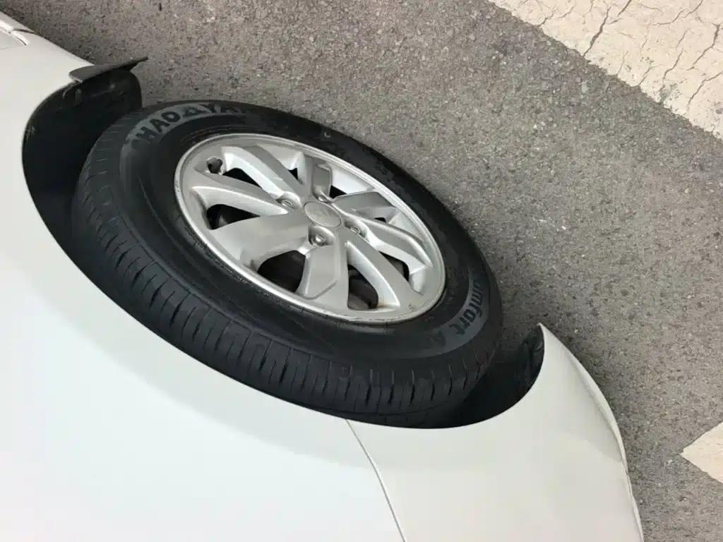 Kia K2 2015 Sedan 1.4L MT GLS — миниатюра 23