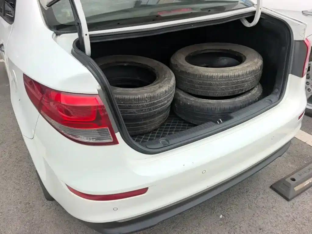 Kia K2 2015 Sedan 1.4L MT GLS — миниатюра 5