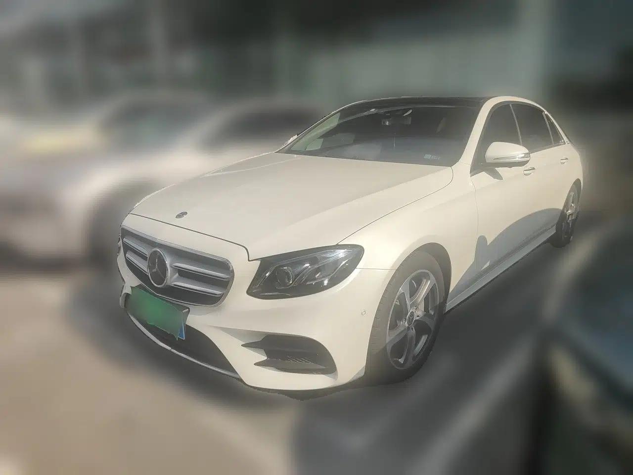 Mercedes-Benz E-Class 2018 Restyled E 300 L Sport Luxury Edition — миниатюра 1