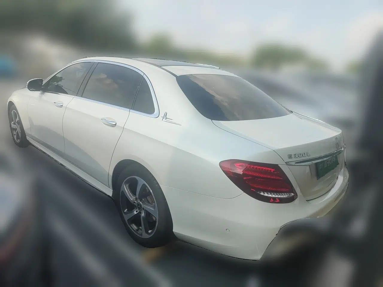 Mercedes-Benz E-Class 2018 Restyled E 300 L Sport Luxury Edition — миниатюра 4