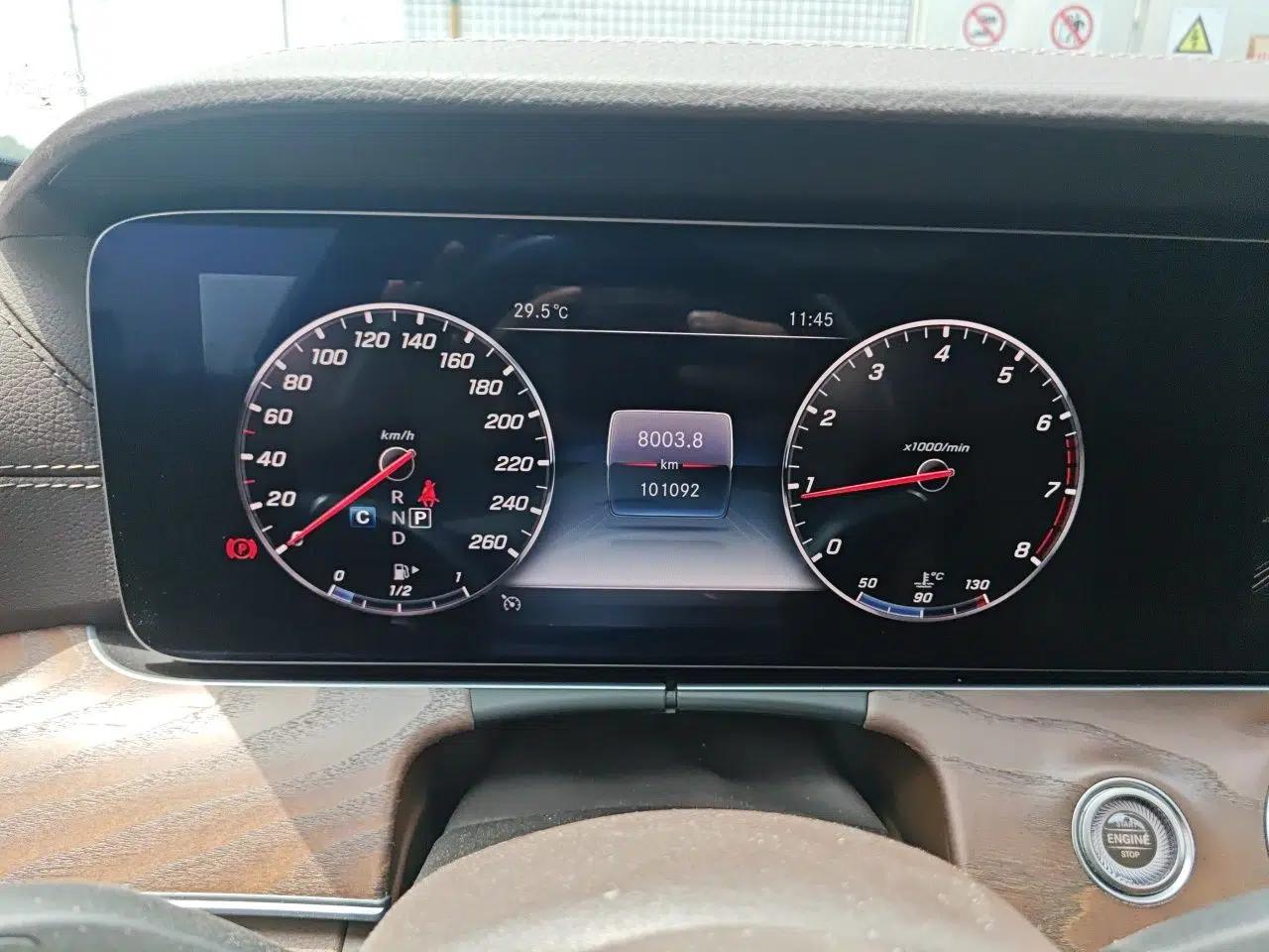 Mercedes-Benz E-Class 2020 E 300 L Luxury Model — миниатюра 11