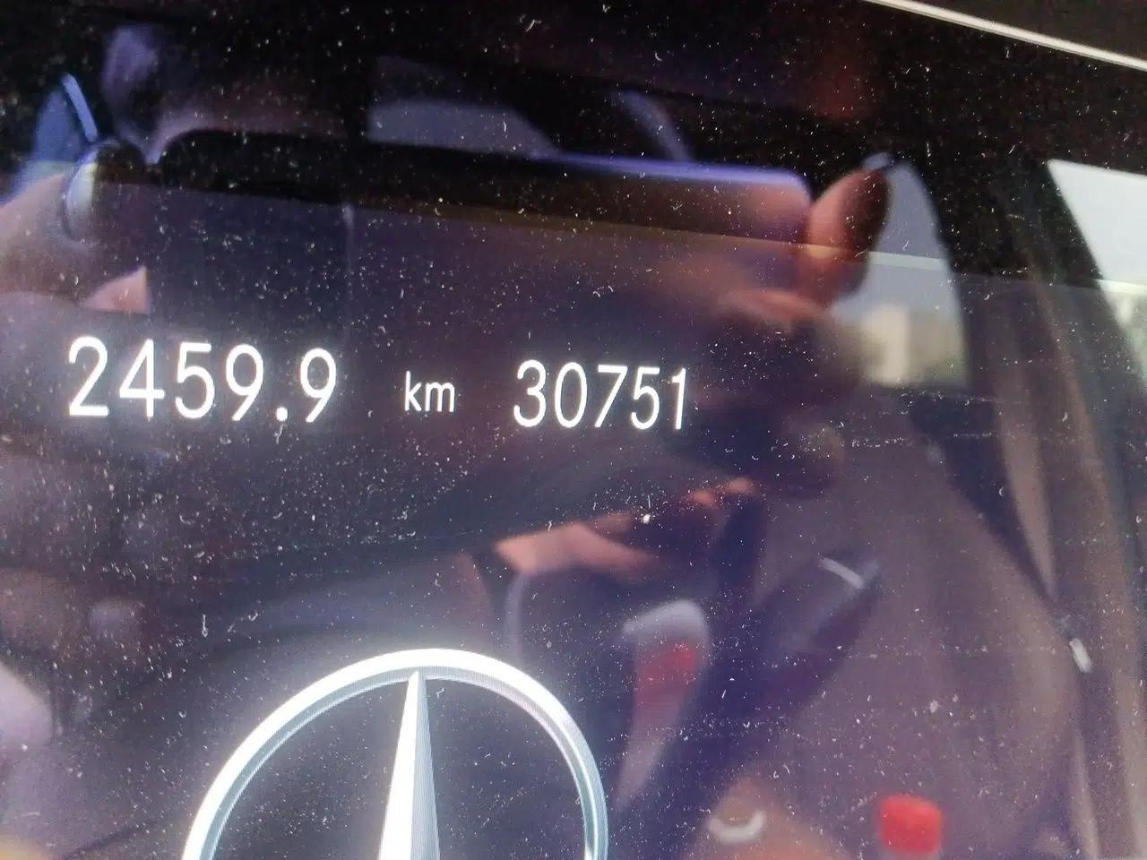 Mercedes-Benz E-Class 2023 E 300 L Luxury Model — миниатюра 12