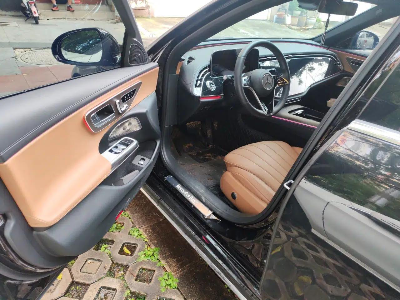 Mercedes-Benz E-Class 2024 E 300 L Luxury Model — миниатюра 16