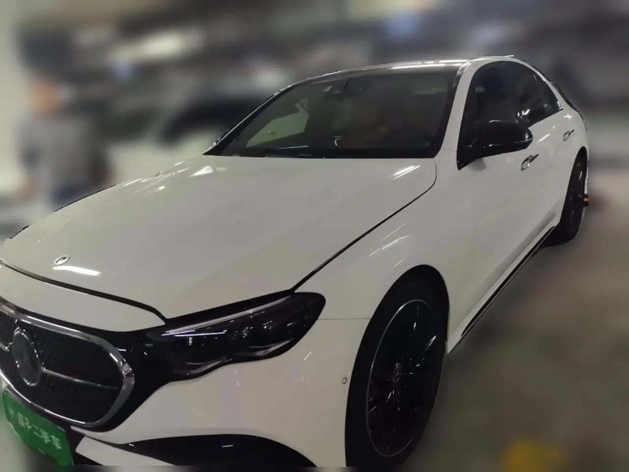 Mercedes-Benz E-Class 2025 Restyled E 300 Luxury Sport Edition — миниатюра 1