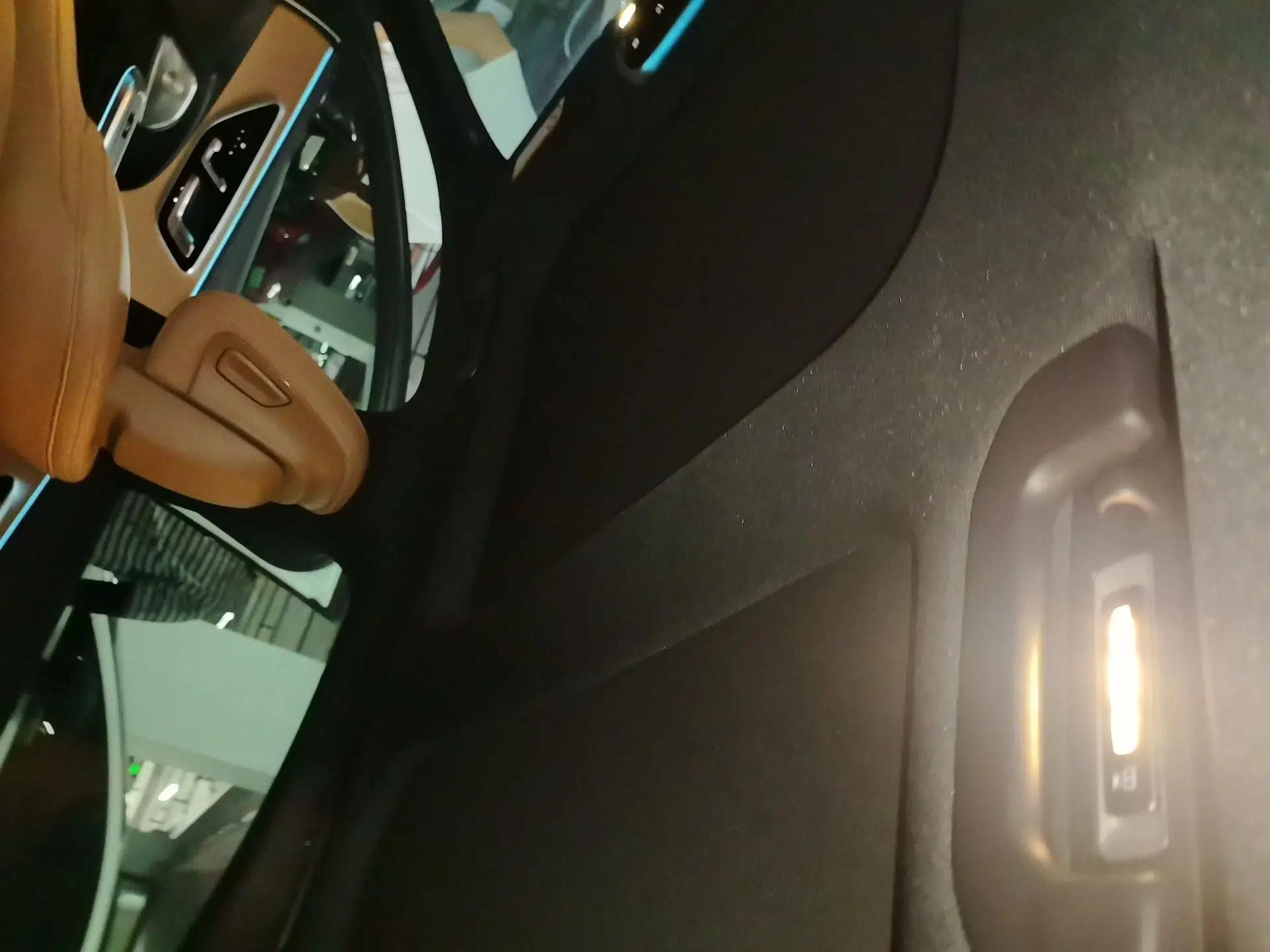 Mercedes-Benz E-Class 2025 Restyled E 300 Luxury Sport Edition — миниатюра 18
