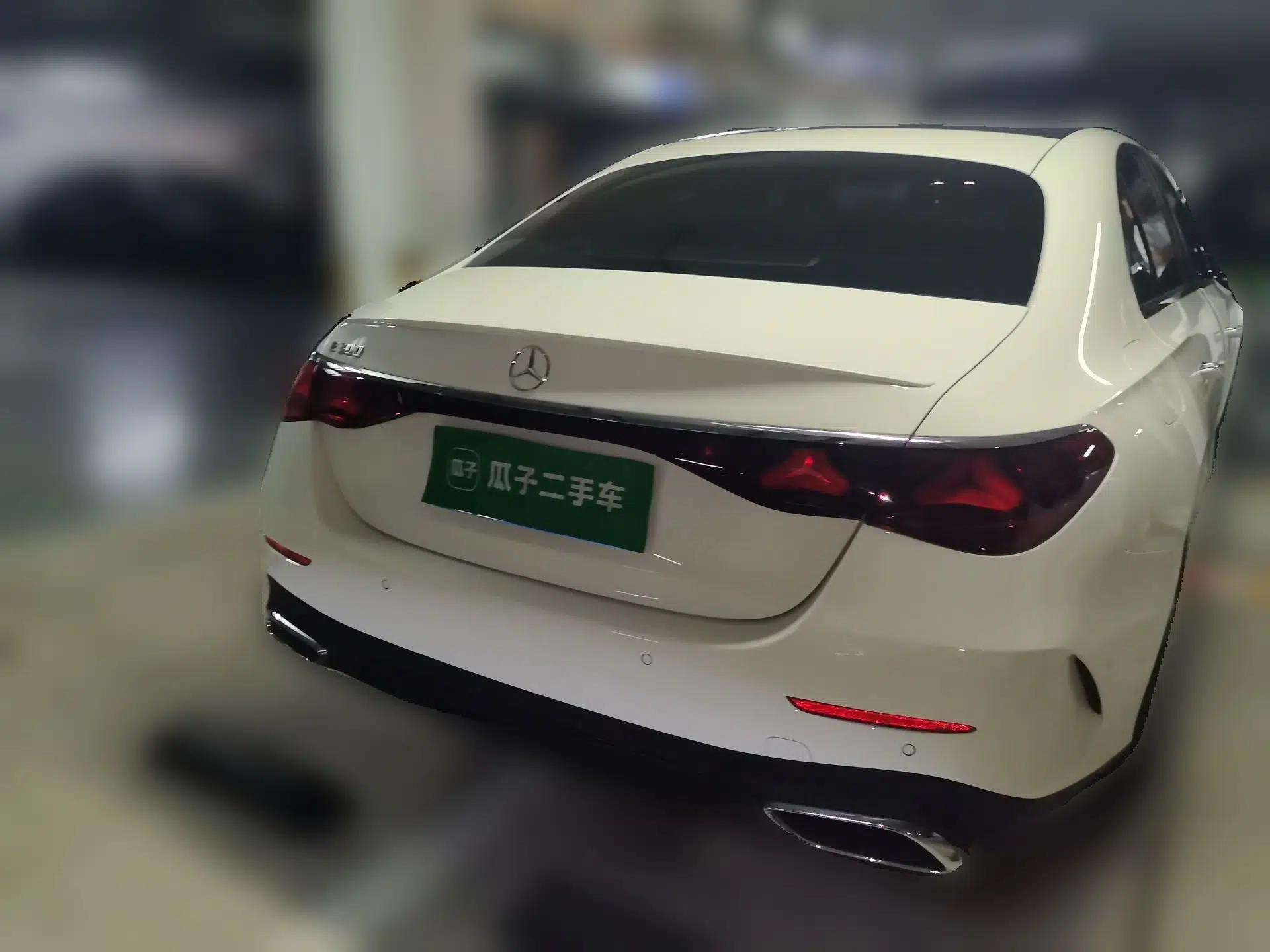 Mercedes-Benz E-Class 2025 Restyled E 300 Luxury Sport Edition — миниатюра 5