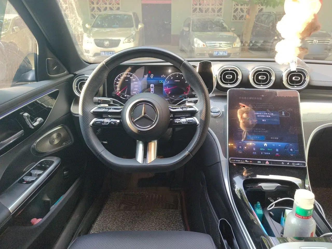 Mercedes-Benz C-Class 2024 Facelifted C-Class 260 L Night Edition Sports Version — миниатюра 10