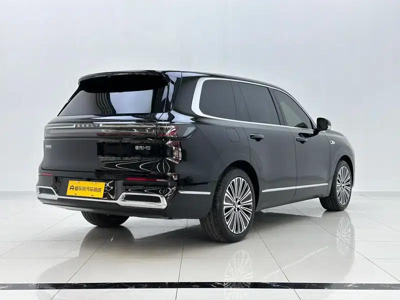 Galaxy M9 2025 210km/h AWD Navigator Edition — миниатюра 7
