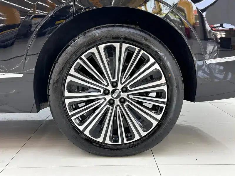 Galaxy M9 2025 210km/h AWD Navigator Edition — миниатюра 9