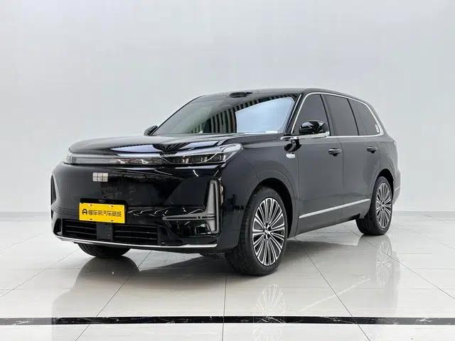 Galaxy M9 2025 210km/h AWD Navigator Edition
