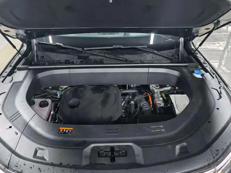 Galaxy M9 2025 210km/h AWD Navigator Edition — миниатюра 8