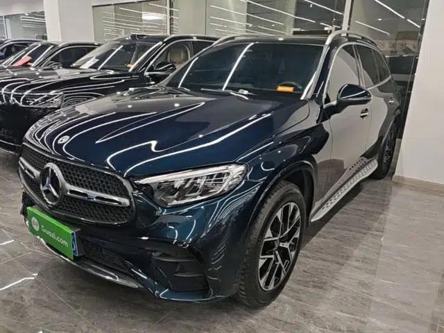 Mercedes-Benz GLC 2023 Facelift GLC 260 L 4MATIC Luxury Version 5 Seats