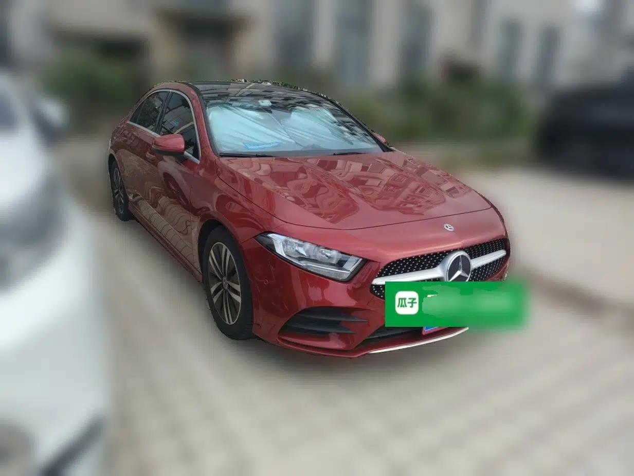 Mercedes-Benz A-Class 2019 A 180 L Sport Sedan — миниатюра 3