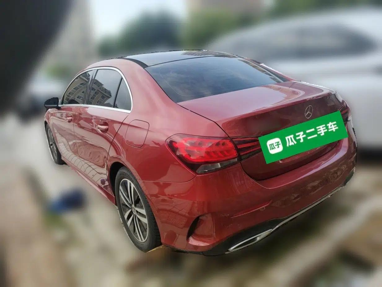 Mercedes-Benz A-Class 2019 A 180 L Sport Sedan — миниатюра 4