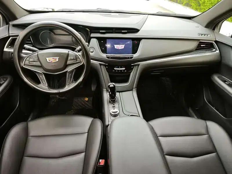 Cadillac XT5 2022 2.0T 2WD Luxury — миниатюра 10