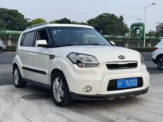 Soul 2013 1.6L MT GL
