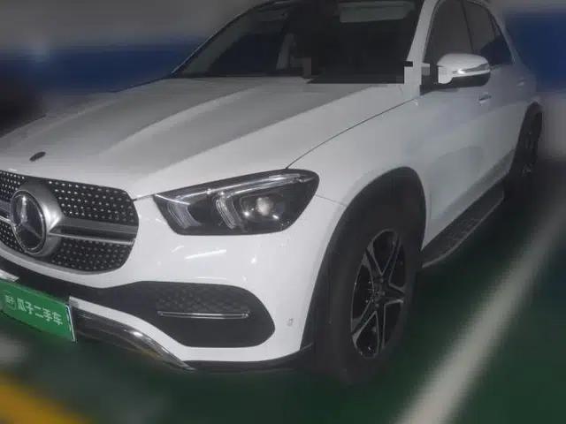 Mercedes-Benz GLE-Class Mercedes-Benz GLE, parallel import, 3.0-liter engine, 5 seats
