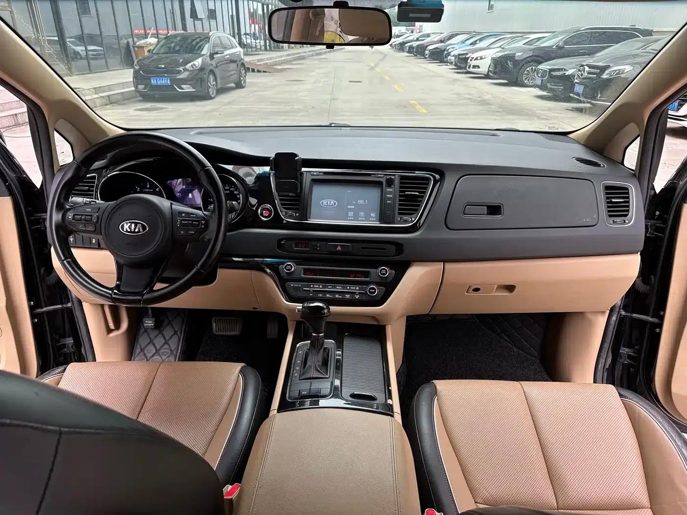 Carnival Imported 2015 2.2T Luxury Edition (National IV Emission Standard) — миниатюра 8