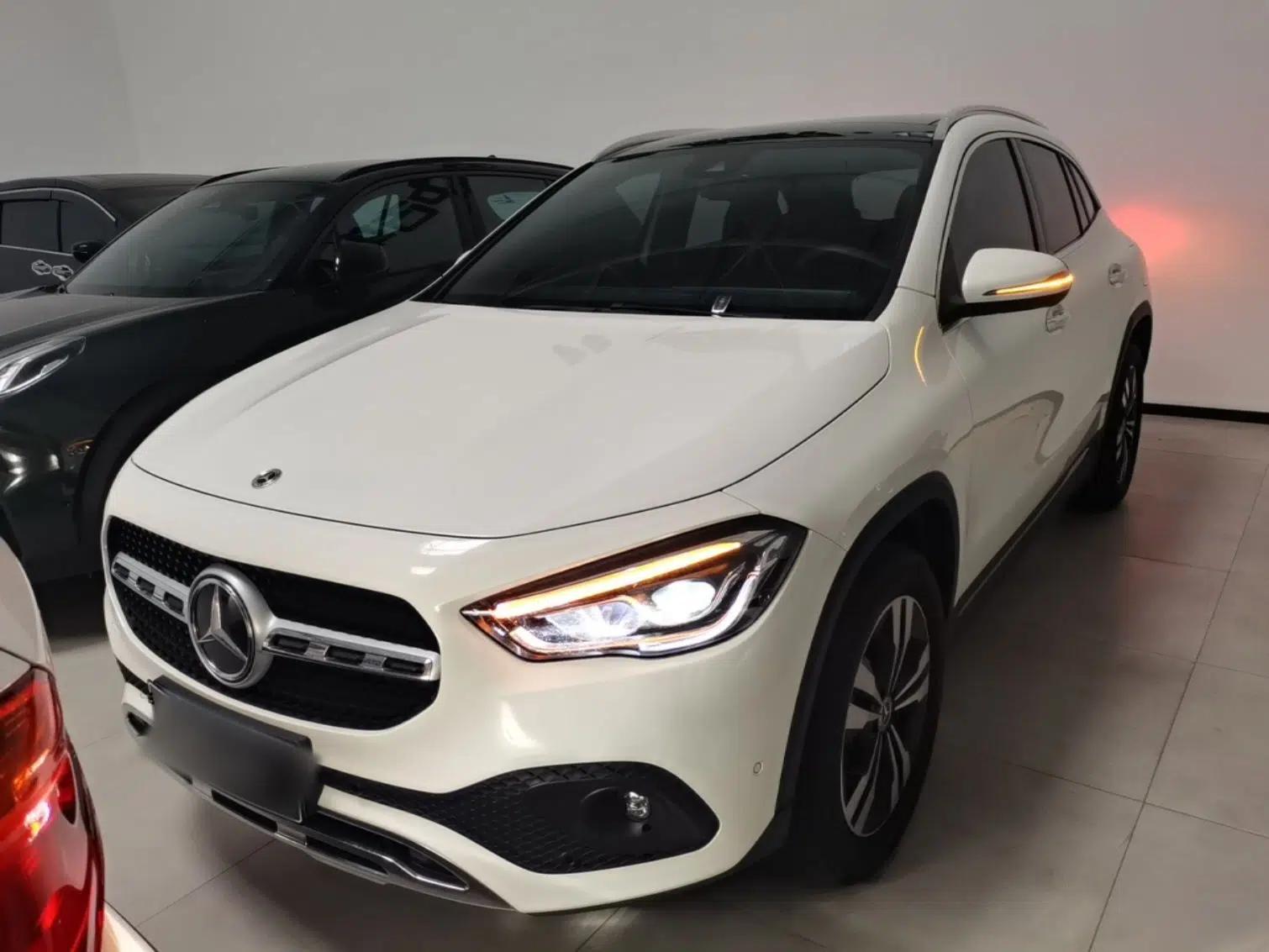Mercedes-Benz GLA 2022 Facelifted GLA 200 — миниатюра 2