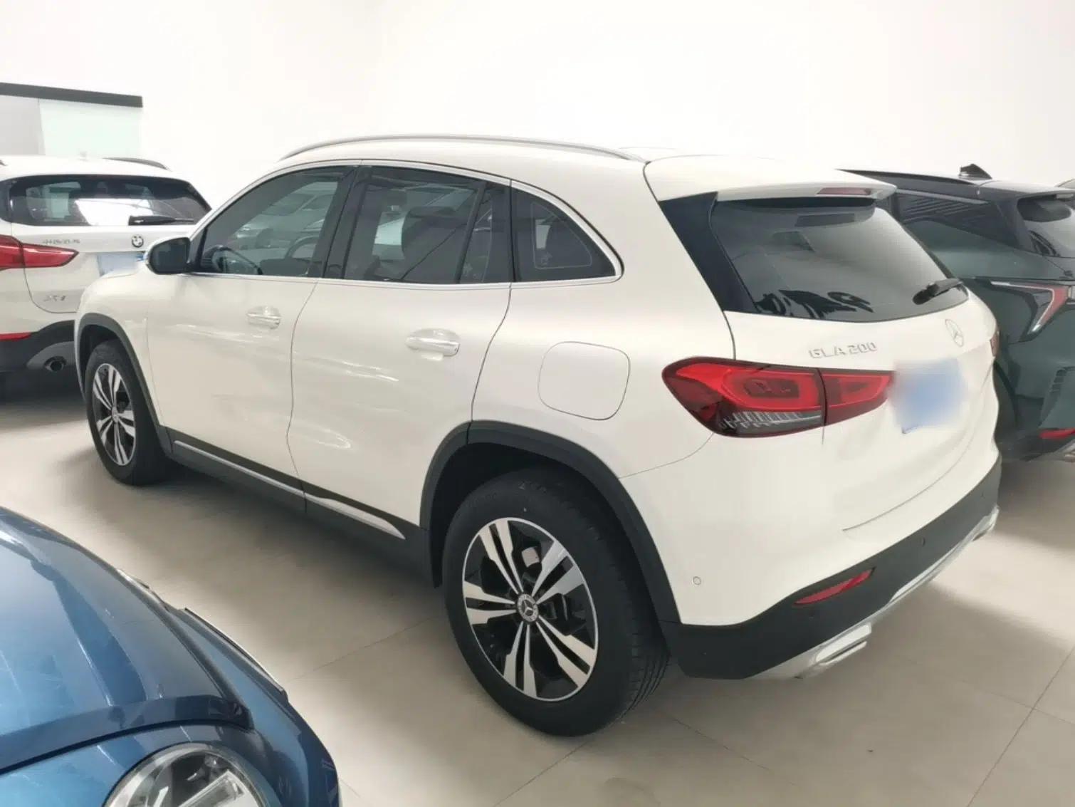 Mercedes-Benz GLA 2022 Facelifted GLA 200 — миниатюра 4
