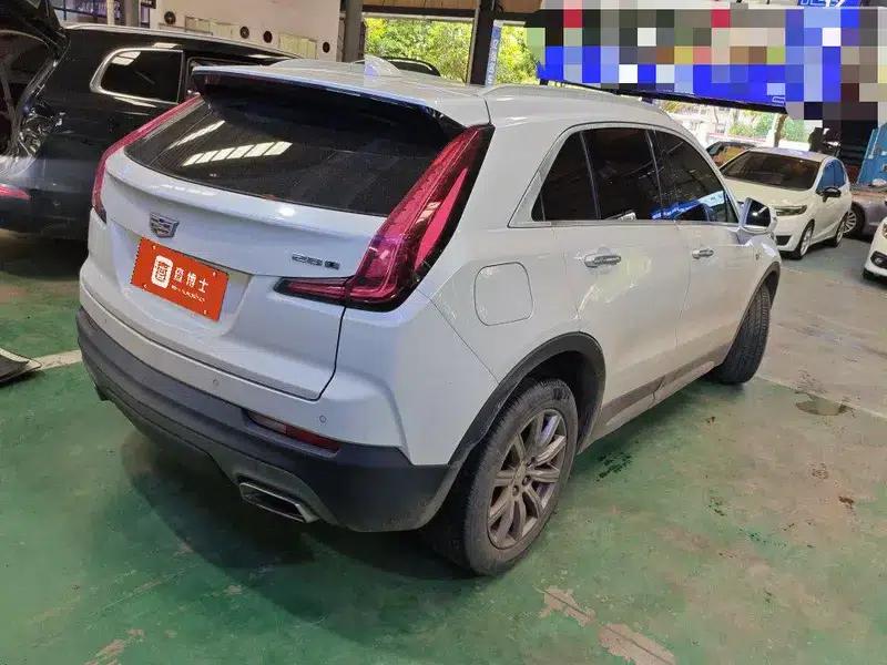 2020 Cadillac XT4 Facelift 28T Two-Wheel Drive Technical Edition — миниатюра 4