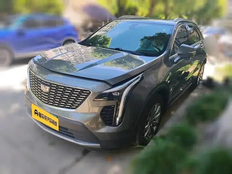2018 Cadillac XT4 28T Two-Wheel Drive Leading Sport — миниатюра 1