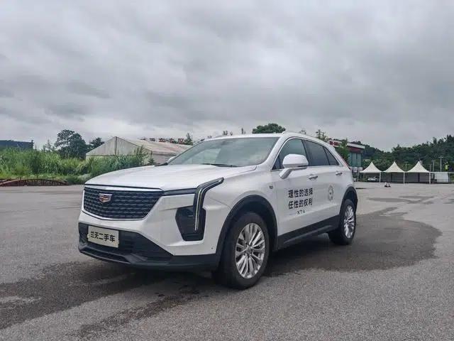 Cadillac XT4 2024 25T 2WD Fashion Edition
