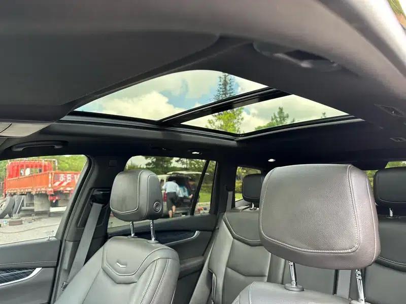 Cadillac XT6 2022 2.0T 7-seater AWD Luxury — миниатюра 23