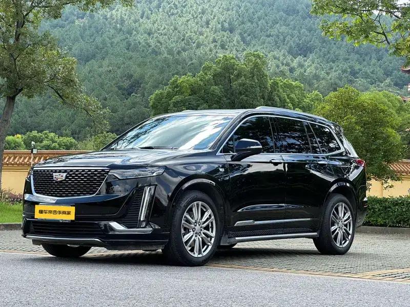 Cadillac XT6 2022 2.0T 7-seater AWD Luxury — миниатюра 10