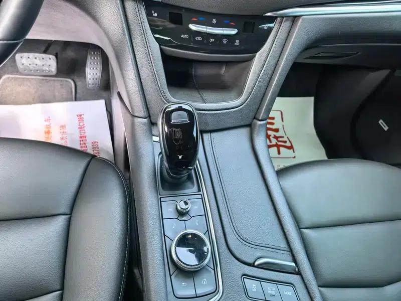 Cadillac XT6 2021 2.0T Mild Hybrid Six-Seat AWD Fashion Model — миниатюра 19